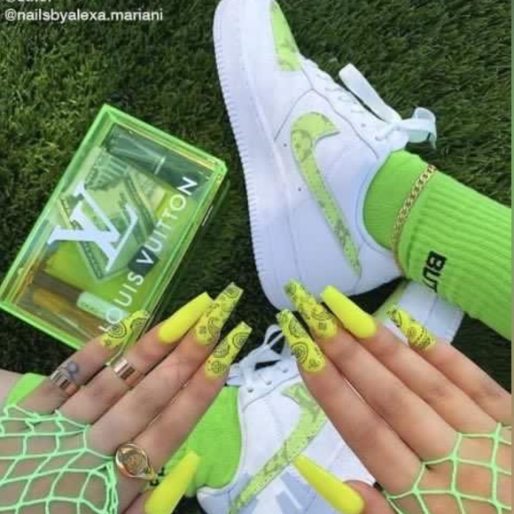 2 sheets Clear bandana nail decals | Wholesale !! - Picture 2 of 5